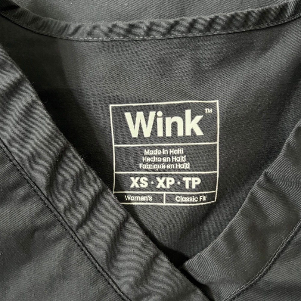 Wink Scrub Top Black SSM Health Embroidered V-Neck XS 2 Pack - Picture 2 of 7
